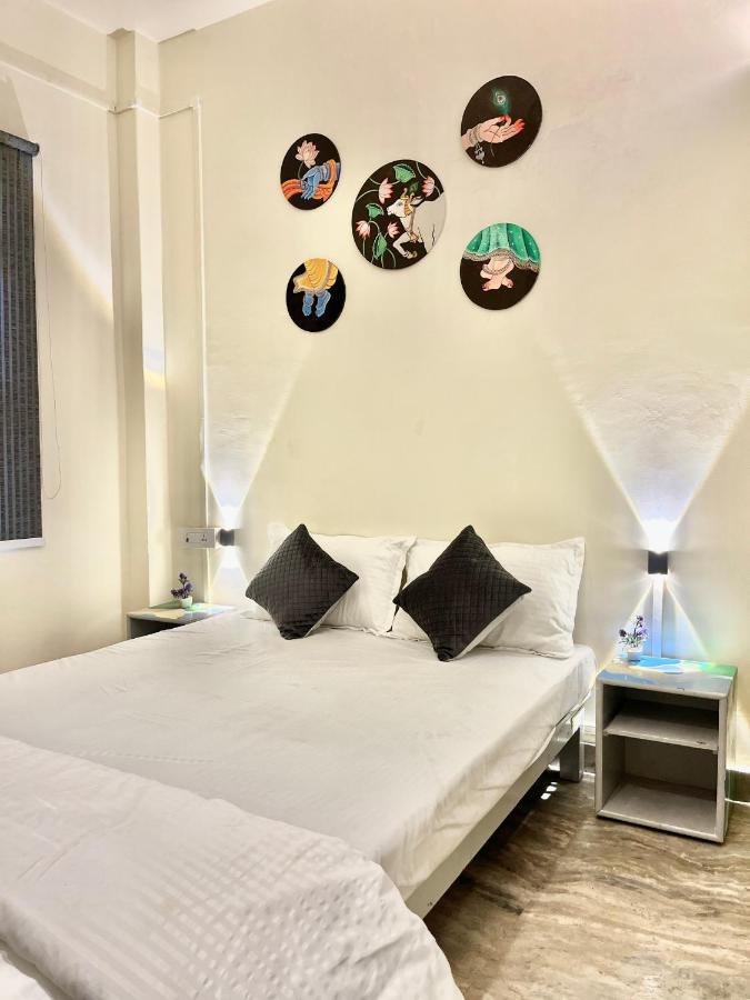 Holy River Stays Varanasi Exterior photo